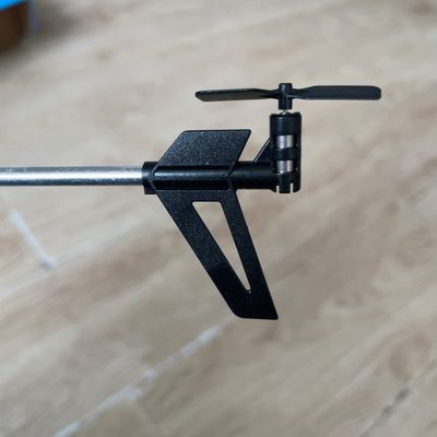 Höhenhalt Hubschrauber Fernbedienung 15M HUGTEC 402-C Links-Rechts drehen Hubschrauber Vorwärts-Rückwärts-Fliegerspielzeug
