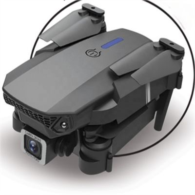E88 Pro Drohne für Anfänger mit einstellbarem Kamerawinkel und Multi-Point Route Planning unterstützt durch 3XAA Controller Battery